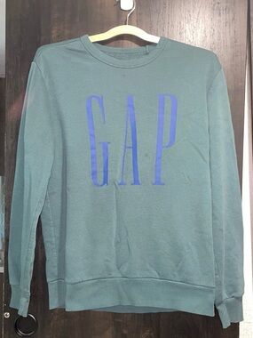 Gap Blue Letter crewneck